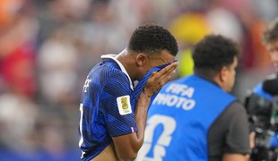 Francúzi tretí majstrovský titul nezískajú. MBAPPÉ neskrýval obrovské sklamanie