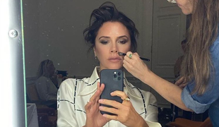 Victoria Beckham je dokonalá, kým pohľad nepadne na jej NOHY! To si priam pýta zákrok!