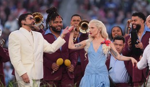 Bad Bunny ovládol Super Bowl. Trump zúri: "Jeho tanec je hnusný!"