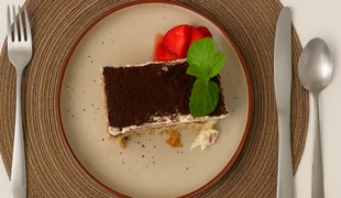 Jahodový krémový koláč