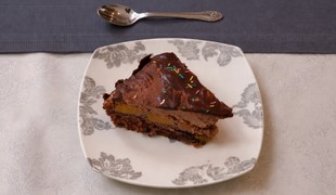 Broskyňový zákusok