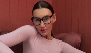 Katka Kadlecová zo šou Nákupné maniačky predviedla NOVÉ PRSIA: Výsledok vzbudil emócie!