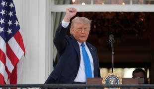 USA oznámili ukončenie útokov na Irán: Za štyri mesiace sme ich vrátili do doby kamennej, tvrdí Trump
