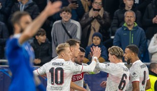 Slovan po polčase prehráva so Stuttgartom, hostia sú lepší vo všetkom