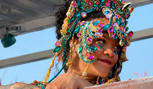 Iba nedávno porodila a už chce štvrté bábo? Rihanna s manželom predviedli poriadne nemravný tanec!