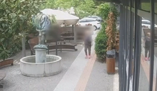Bizarný incident v Bratislave: Muž najprv nadával personálu, potom zničil fontánu za tisíce eur