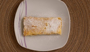 Lístkové cesto s jablkami a pudingom
