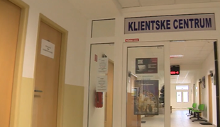 Úradníci v Hlohovci pracujú v nedôstojných podmienkach, voda a toalety nefungujú