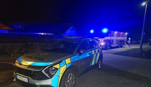 Tragický požiar v Močenku. Po jeho uhasení našli v karavane telo muža