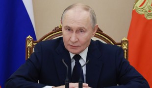 Britský minister obrany naznačil, že Rusko pomáha Iránu v boji