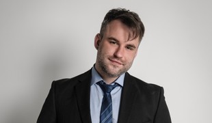 ZÁSAH POLÍCIE u herca Matúša KVIETIKA: Sused ho mal chytiť pod krk a začať škrtiť!