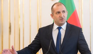 Bulharsko vystupuje z koalície ochotných, Radev odmieta ďalšiu vojenskú pomoc Ukrajine