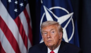 Donald Trump podpisom Charty založil Radu mieru. Prizval do nej približne 60 krajín