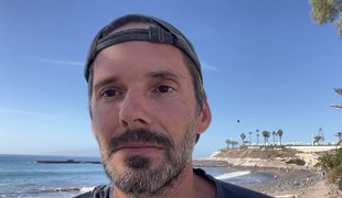 Exkluzívne vyjadrenia Slovákov žijúcich na Tenerife: Turisti zákaz kúpania ignorujú