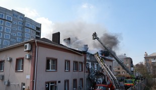 1510. deň na Ukrajine: Prímerie sa skončilo, útoky si vyžiadali obete už pár hodín po polnoci