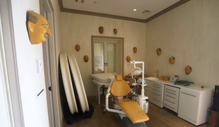 Zábery, ktoré doteraz nikto nevidel. Záznam ukazuje Epsteinovu vilu na "ostrove pedofilov"