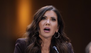 Americká ministerka vnútornej bezpečnosti Noemová vo funkcii skončí, oznámil Trump