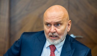 Generálny riaditeľ Slovnaftu končí po 20 rokoch vo funkcii