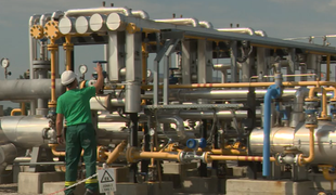 Analytik k výpadku ropy: Vinníka poznáme. Je ním Rusko