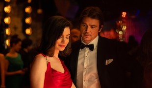 Tajomný rukopis, desivé odhalenia a Anne Hathaway. VERITY vám totálne zamotá hlavu