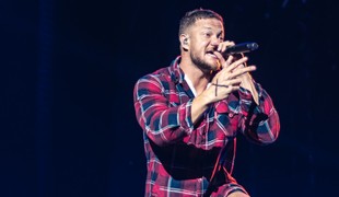 Frontman Imagine Dragons má novú lásku: Po rozchode ho pristihli s o 15 rokov staršou sexy herečkou!
