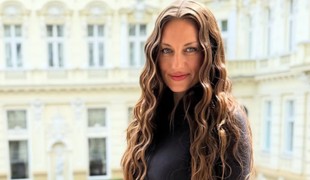 Natália Germani oživila módny trend z 90. rokov: Tento kúsok máte v skrini aj vy – a je opäť in
