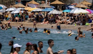 Dovolenková idylka sa zmenila na boj o život. Obyvatelia chorvátskeho ostrova žiadajú pomoc