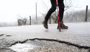 Slovensko zasiahnu snehové záveje a silný vietor. Kde treba dávať najväčší pozor?
