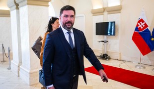 Takáč ako minister zarába okolo 7400 eur. Zmrazenie platov by bola dehonestácia