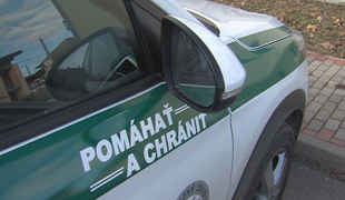 Polícia zadržala trénera futbalovej školy vo Vlčkovciach. Obvinila ho zo závažného zločinu