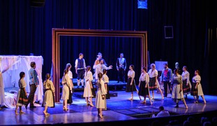 Adam Šangala ožíva na javisku: Študenti a pedagógovia konzervatória spojili sily v muzikálovom predstavení