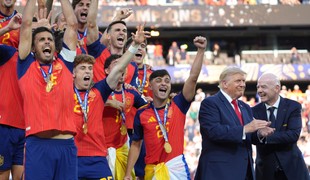 Napätie medzi UEFA a FIFA eskaluje. Prezident UEFA Čeferin bojkotoval finále MS na protest