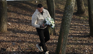 Auto Moniky Jákliovej roztrhlo na polovicu. Gábor Boráros prišiel na miesto nehody