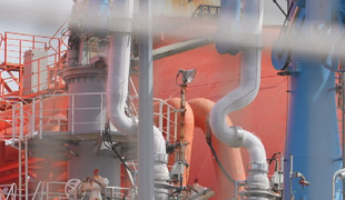 Obyvatelia Bratislavy sa sťažovali na zápach. Z potrubia regulačnej stanice unikal plyn