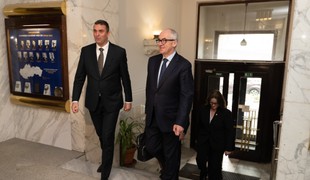 ​Špeciálny deň pre vedcov: Generálny riaditeľ CERNu zavítal na Slovensko