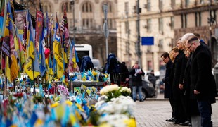 Štyri roky od invázie: Putin Kyjev za tri dni neovládol, pripomenul Zelenskyj