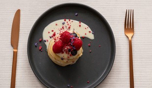 Lievance s malinovou ganache, mascarpone a bielou čokoládou