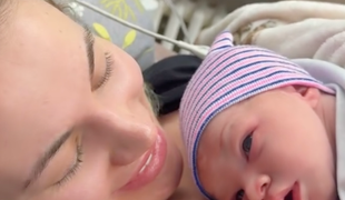 Najkrajší darček prišiel pred koncom roka! Kočendová a Dinga dali bábätku neobvyklé meno!