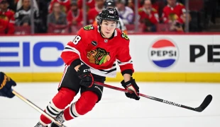 Mišiak aj Štrbák skórovali na turnaji nádejí NHL, Královič sa pobil