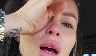 Lela Vémola v SLZÁCH: Po víkende u Karlosa sú na tom všetky tri deti zle!