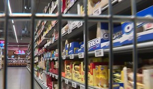 Sladké aj slané pochutiny po Novom roku zdraželi, odborníci varujú pred ďalším rastom cien