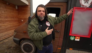 Kuchár JURAJ v Bez servítky šokuje hneď prvý deň: SVIEČKOVÚ spravil ako jedlo do RUKY!