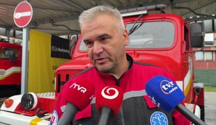 Spišskonovoveskí hasiči vyzbierali peniaze pre syna svojho kolegu