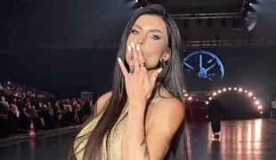 Karlosa prosto vygumovala! Lela ukázala, čo na jej tele nahradilo spomienku na ex!