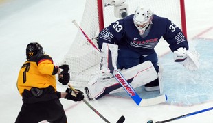 Pasívni Francúzi dostali v prvej tretine TRI góly