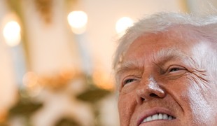 Trump varoval Kanadu pred dohodou s Čínou a označil premiéra za guvernéra