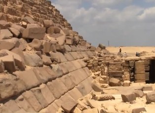 Chrám Hathor: Posvátná žena