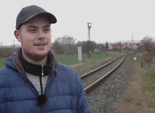 Černá sanitka a černý vlak