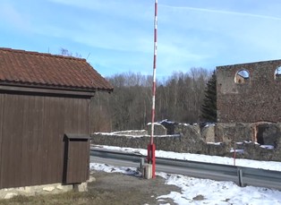 Rakousko - Hrady, zámky a podzemní továrna