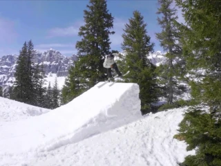 Lyžovanie je mágia, ktorá popiera zákony prírody: Dokazuje to TOTO fantastické video!